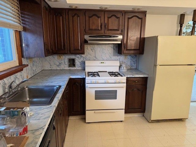 1118 E 27TH Street, Erie, PA 16504