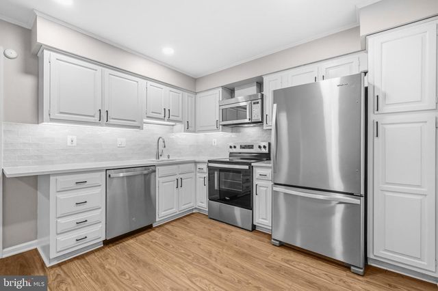 9222 BAILEY LN, Fairfax, VA 22031