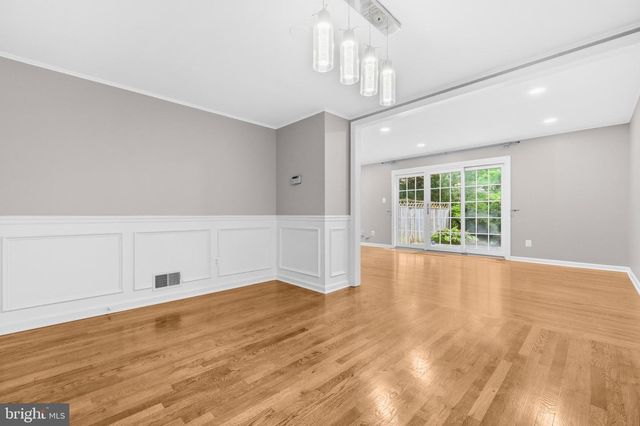9222 BAILEY LN, Fairfax, VA 22031