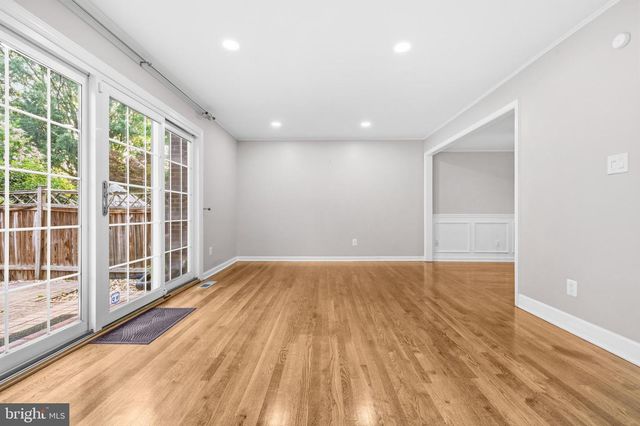 9222 BAILEY LN, Fairfax, VA 22031