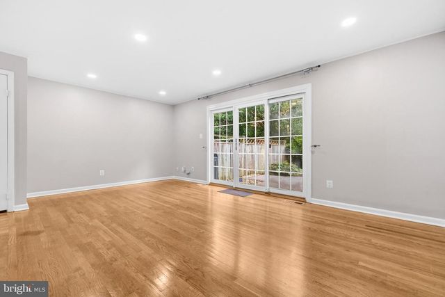 9222 BAILEY LN, Fairfax, VA 22031