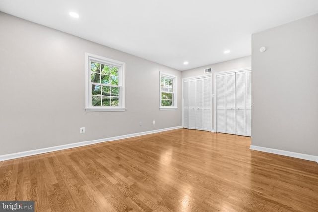 9222 BAILEY LN, Fairfax, VA 22031