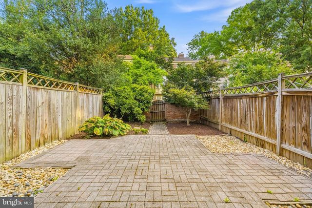 9222 BAILEY LN, Fairfax, VA 22031