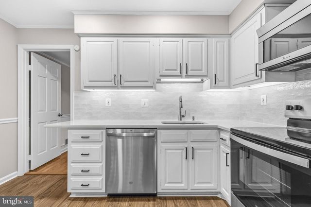 9222 BAILEY LN, Fairfax, VA 22031