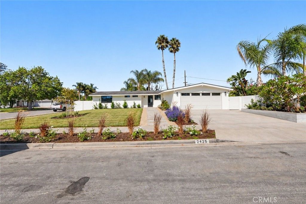 2425 Bowdoin, Costa Mesa, CA 92626 — exterior