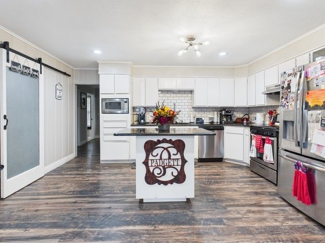 213 Reierson Avenue, Athens, TX 75751