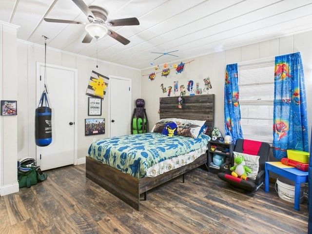 213 Reierson Avenue, Athens, TX 75751