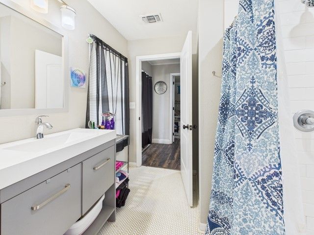 213 Reierson Avenue, Athens, TX 75751