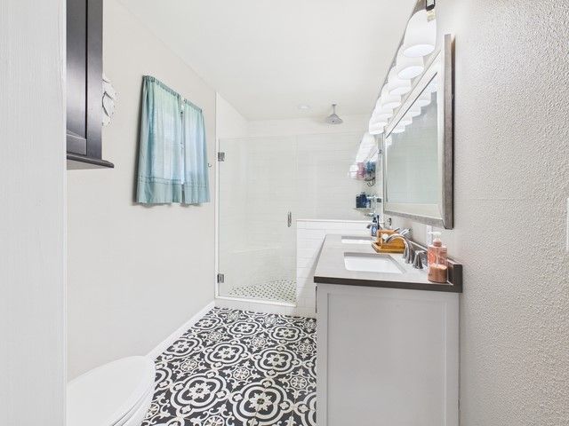 213 Reierson Avenue, Athens, TX 75751