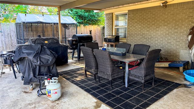 213 Reierson Avenue, Athens, TX 75751