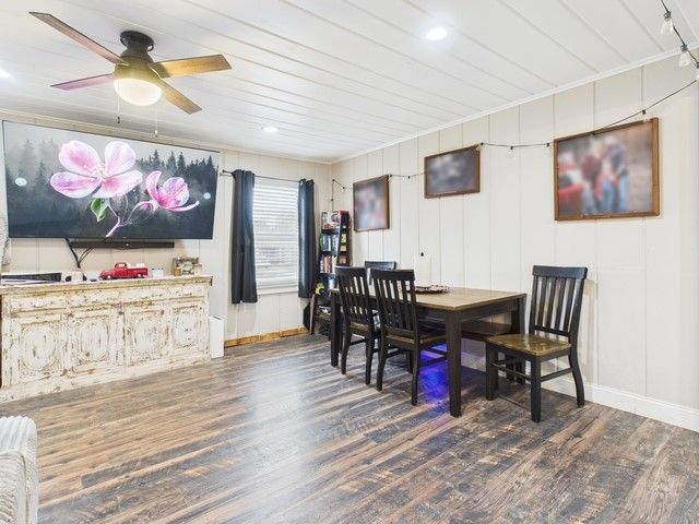 213 Reierson Avenue, Athens, TX 75751