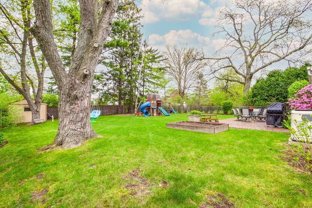366 Birkdale Road, Lake Bluff, IL 60044