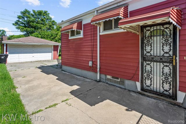 1686 S Bassett Street, Detroit, MI 48217