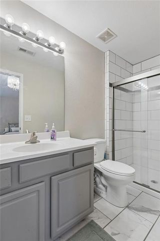 10657 E 46th Street, Kansas City, MO 64133