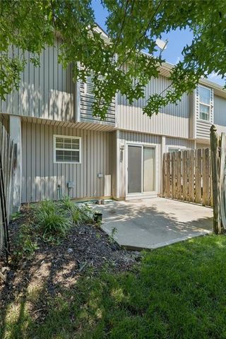 10657 E 46th Street, Kansas City, MO 64133