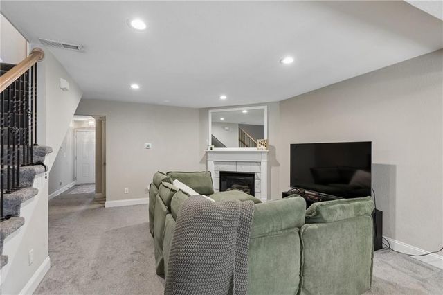 10657 E 46th Street, Kansas City, MO 64133