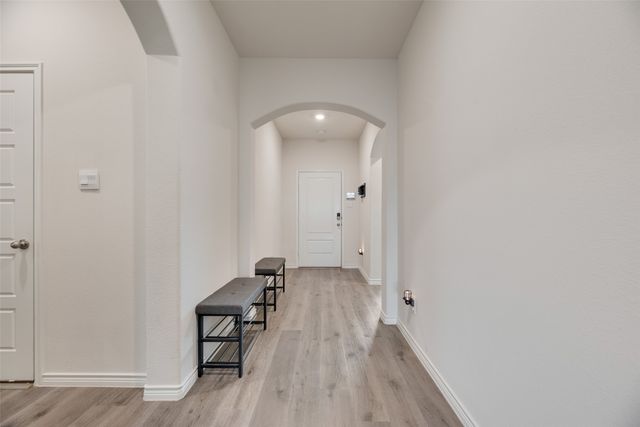 10108 Autumn Leaves Lane, Aubrey, TX 76227