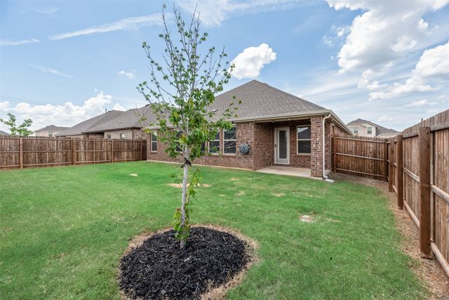 10108 Autumn Leaves Lane, Aubrey, TX 76227