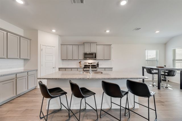 10108 Autumn Leaves Lane, Aubrey, TX 76227