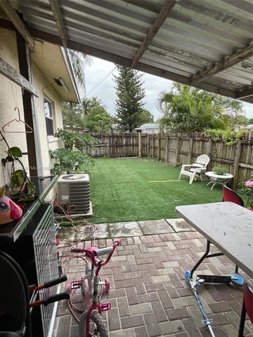 2200 SW 42nd Ave, Fort Lauderdale, FL 33317