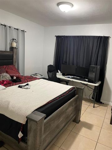 2200 SW 42nd Ave, Fort Lauderdale, FL 33317