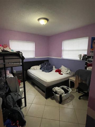 2200 SW 42nd Ave, Fort Lauderdale, FL 33317