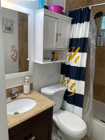 2200 SW 42nd Ave, Fort Lauderdale, FL 33317