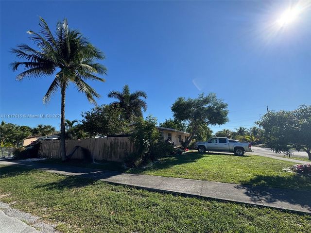 2200 SW 42nd Ave, Fort Lauderdale, FL 33317