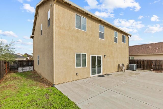 1318 Ladyfern, Plumas Lake, CA 95961