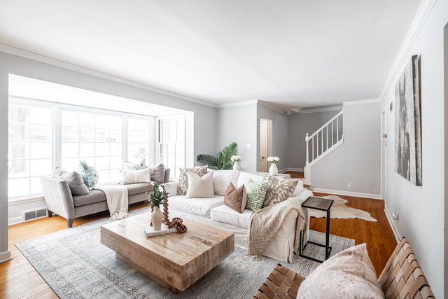 7219 N Santa Monica BOULEVARD, Fox Point, WI 53217