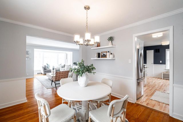 7219 N Santa Monica BOULEVARD, Fox Point, WI 53217