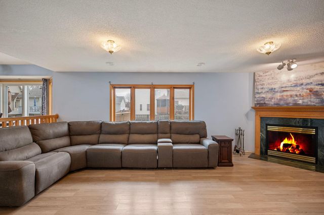 10956 Fox Hollow Circle N, Champlin, MN 55316