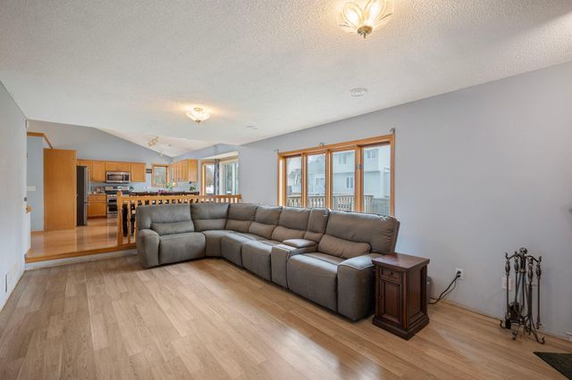 10956 Fox Hollow Circle N, Champlin, MN 55316