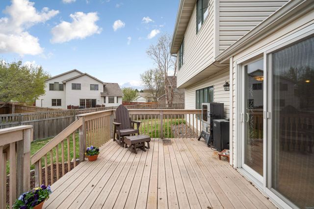 10956 Fox Hollow Circle N, Champlin, MN 55316