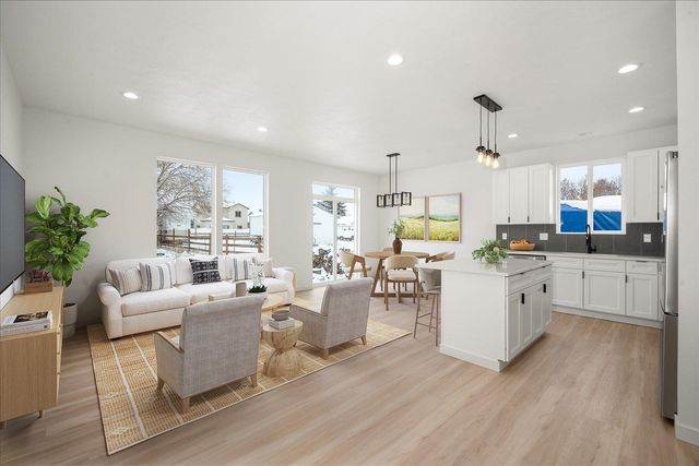 18616 E Riverway Ave, Spokane Valley, WA 99016