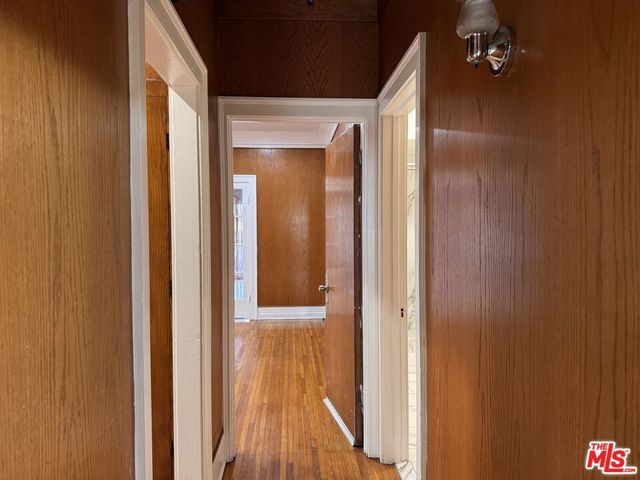 1257 4th Avenue 1, Los Angeles, CA 90019