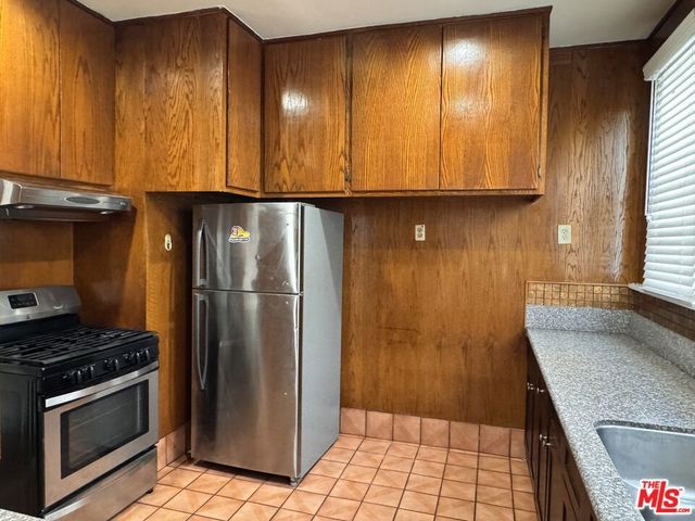 1257 4th Avenue 1, Los Angeles, CA 90019