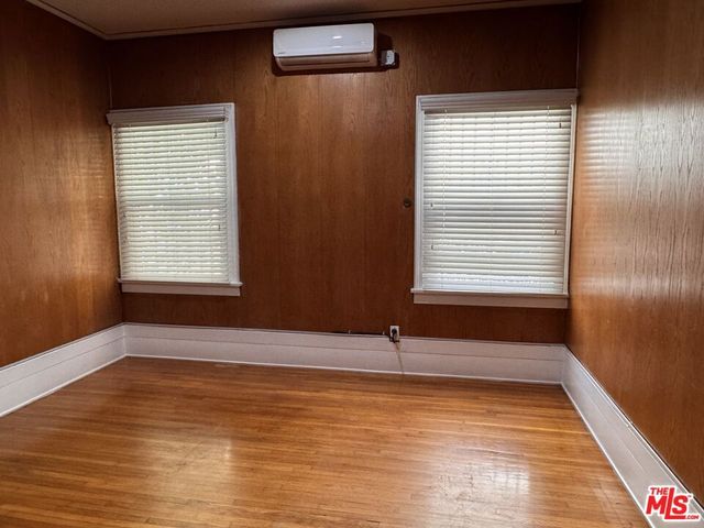 1257 4th Avenue 1, Los Angeles, CA 90019