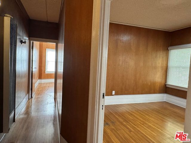 1257 4th Avenue 1, Los Angeles, CA 90019