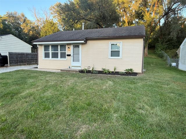 7103 SW 16th Street, Des Moines, IA 50315