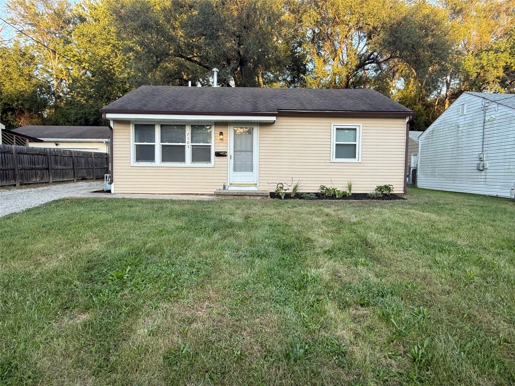 7103 SW 16th Street, Des Moines, IA 50315