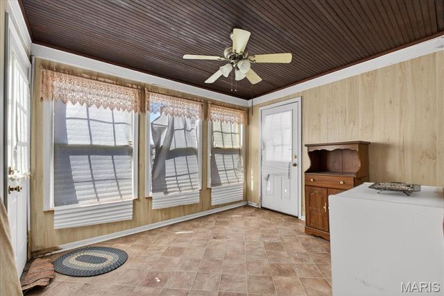 10024 Driver Avenue, Overland, MO 63114