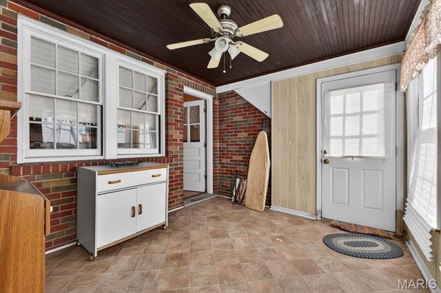 10024 Driver Avenue, Overland, MO 63114