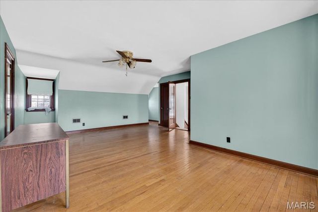 10024 Driver Avenue, Overland, MO 63114