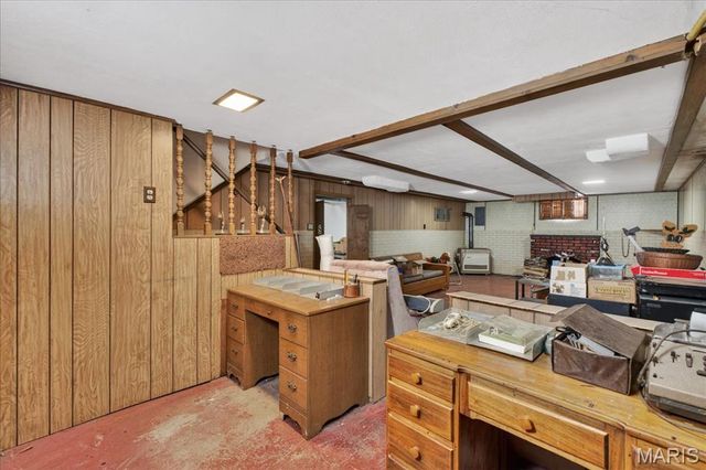 10024 Driver Avenue, Overland, MO 63114