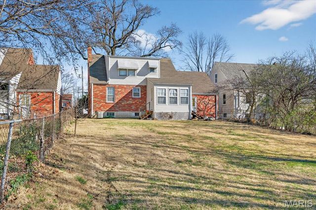 10024 Driver Avenue, Overland, MO 63114