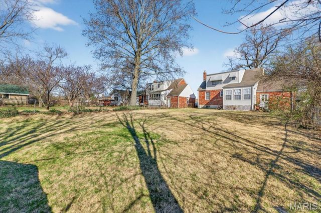 10024 Driver Avenue, Overland, MO 63114