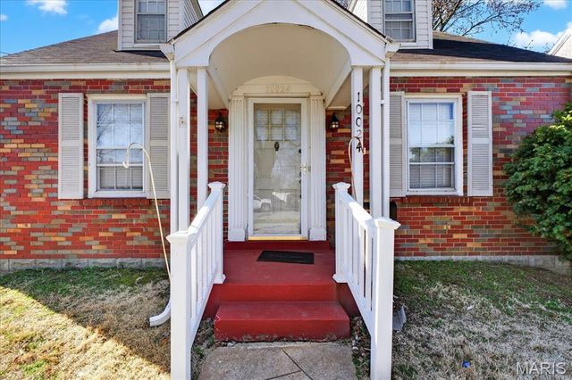 10024 Driver Avenue, Overland, MO 63114