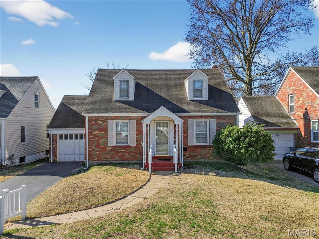 10024 Driver Avenue, Overland, MO 63114