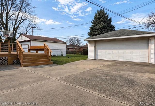 7159 Luana Avenue, Allen Park, MI 48101